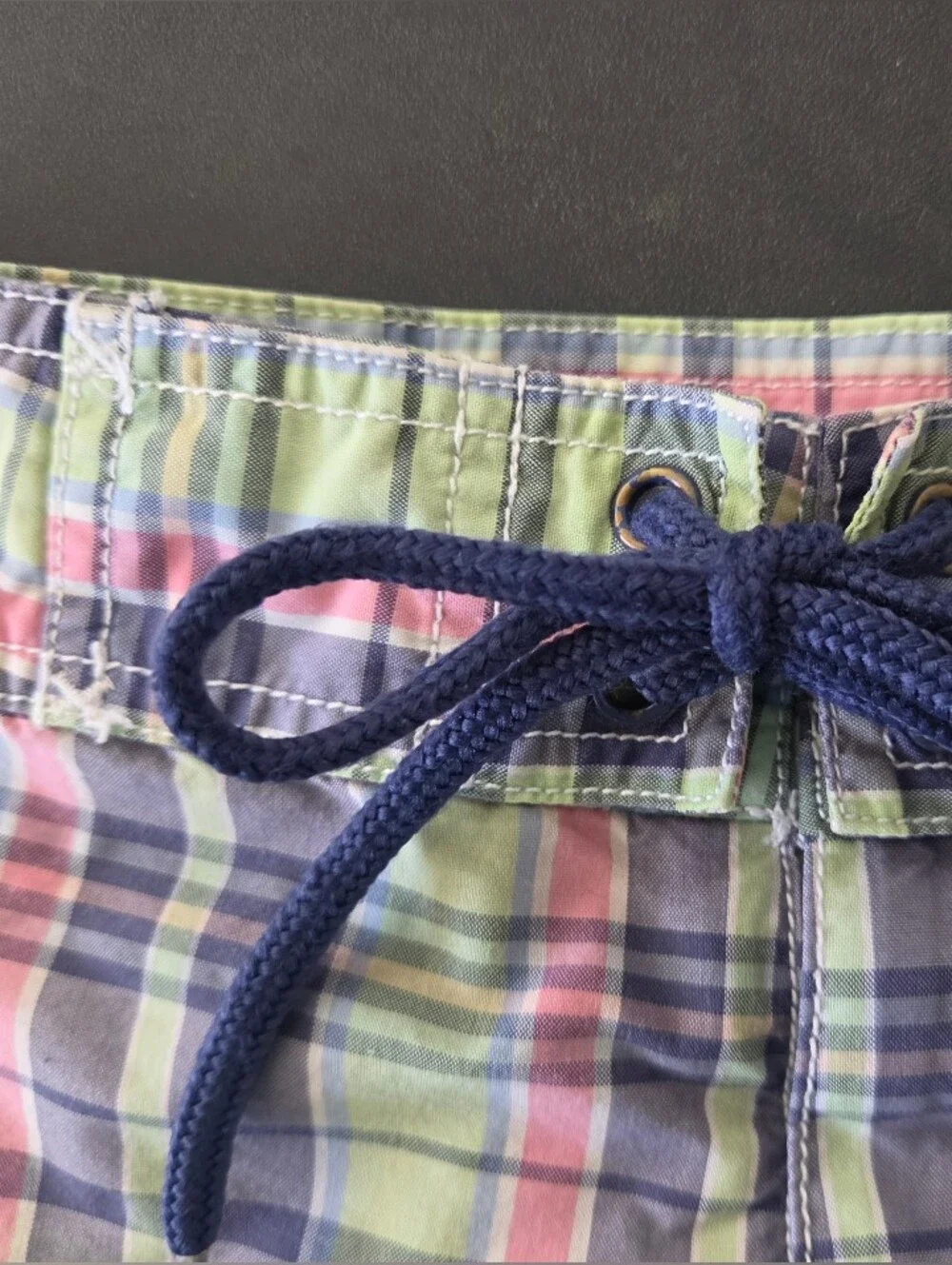 Vineyard Vines Men’s Size 32 Madras Plaid Swim Trunks Board Shorts